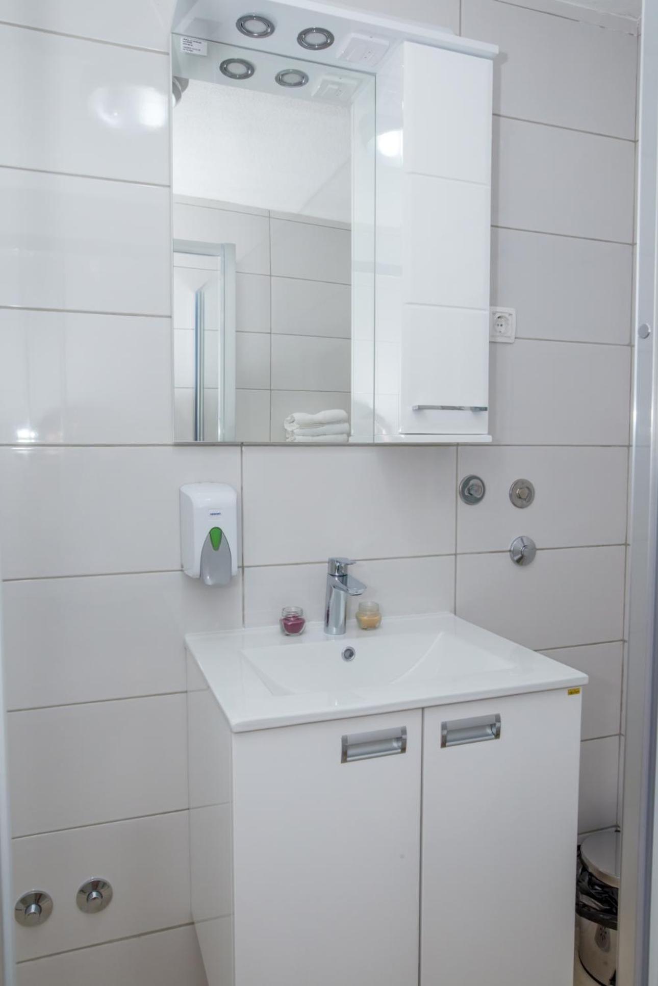 Apartmani Nela Sutomore Kültér fotó